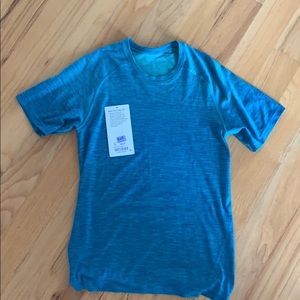 Men’s - Lululemon Metal Vent Tech SS - size XS